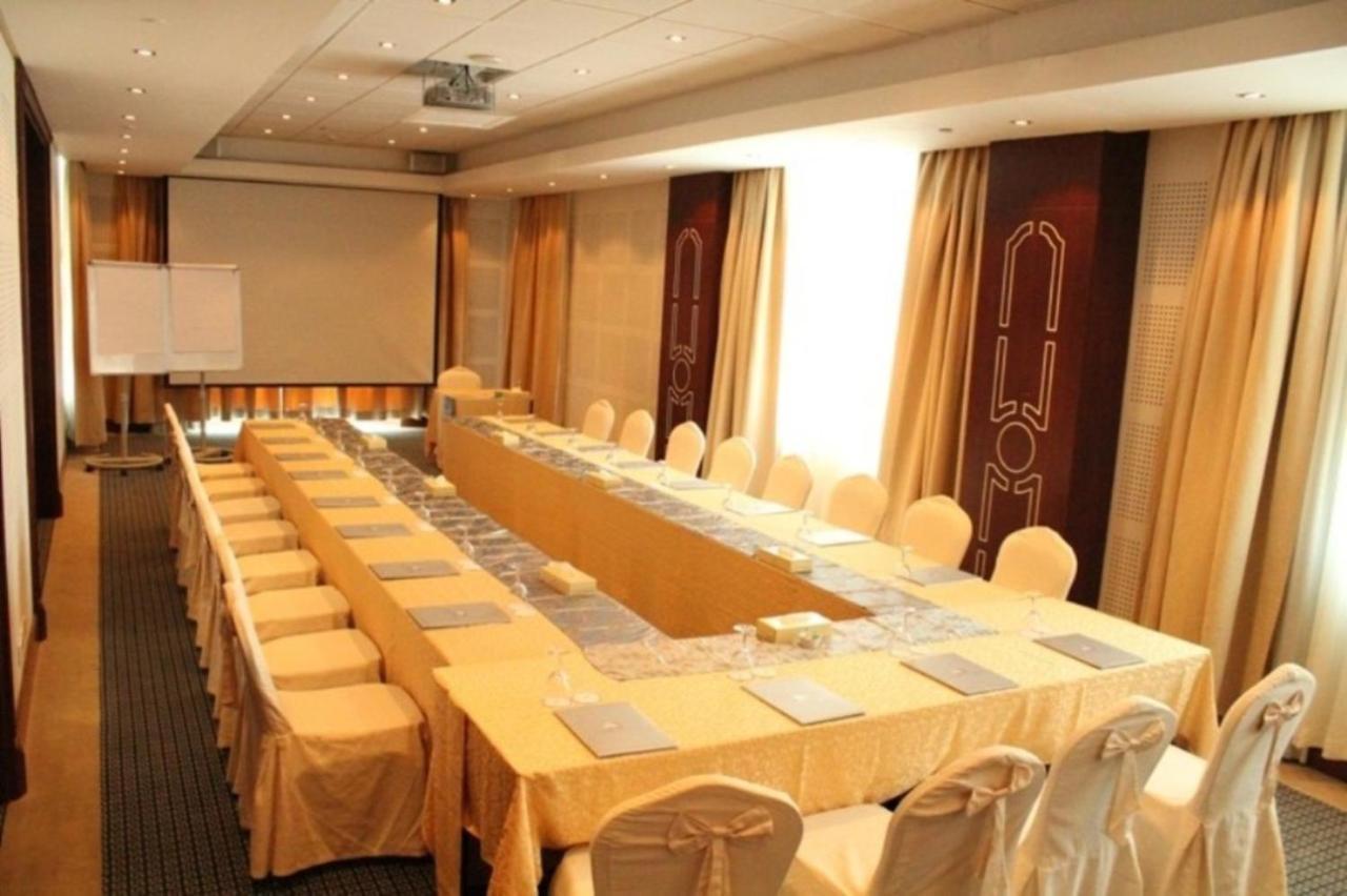 Costa Del Sol Hotel By Arabian Link Kuwait City Bagian luar foto
