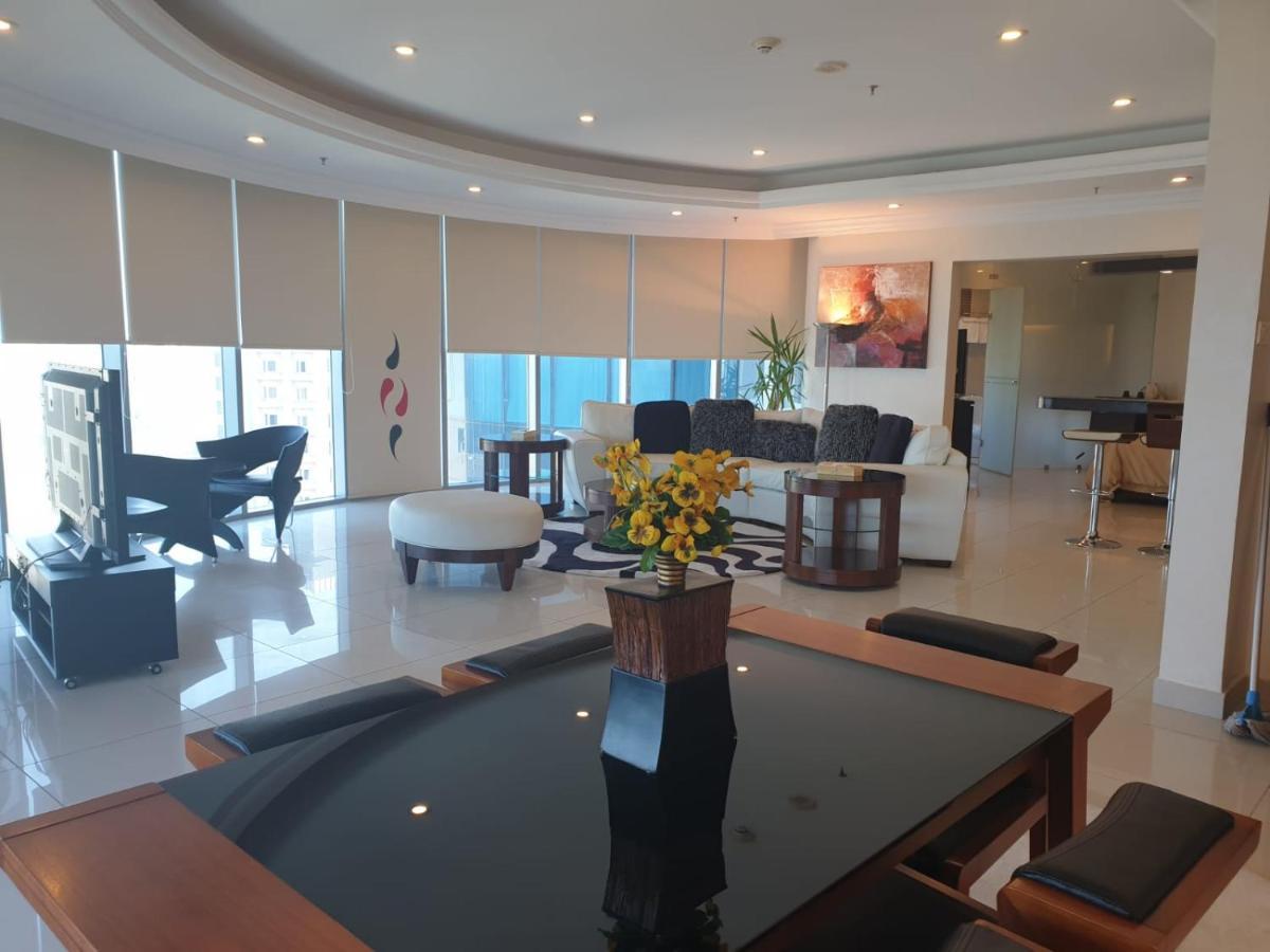 Costa Del Sol Hotel By Arabian Link Kuwait City Bagian luar foto